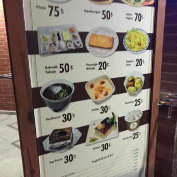 Sancaktepe Safa Tepesi Sosyal Tesisi'nde Yemek Yemeyene Tatlı Servisi Yapmıyor