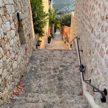 Villanizburada.com Eksik Bilgi İle Villa Kiralıyor