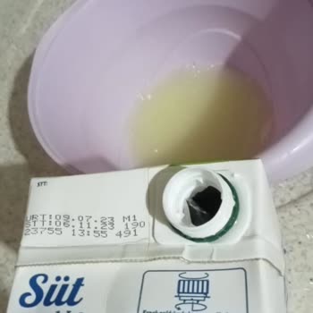 Dost Süt Dost Marka Süt Son Kullanma Tarihi Geçmemesine Rağmen Bozuk Çıktı