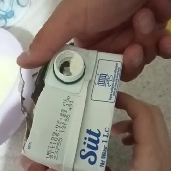 Dost Süt Dost Marka Süt Son Kullanma Tarihi Geçmemesine Rağmen Bozuk Çıktı