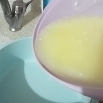 Dost Süt Dost Marka Süt Son Kullanma Tarihi Geçmemesine Rağmen Bozuk Çıktı