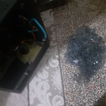 City Bilişim Bilgisayar Kasası Montreal Cam Kapağı Elimde Durduk Yere Kırıldı