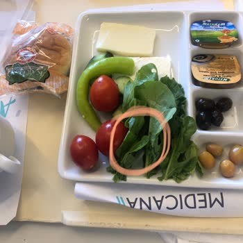 ISS Türkiye Medicana Kadıköy Hastane Yemekhanesinin Yemekleri Pis Getirmesi.