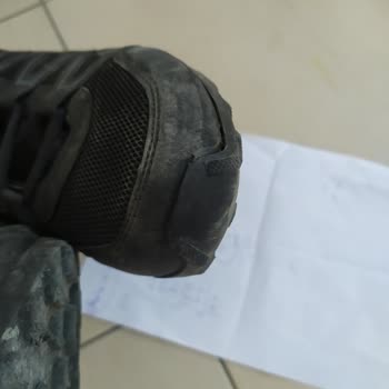 Slazanger Ayakkabı Kalitesizliği Beni Mağdur Etti.