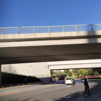 Konya Büyükşehir Belediyesi Trafik Lambası Takılması