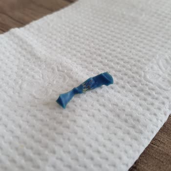 Penguen Gıda Penguen Lutenitsa Sosundan Plastik Parça Çıktı