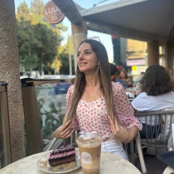 Sütaş Kaşar Peyniri Küflendi İçinden Kıl Çıktı
