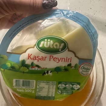 Sütaş Kaşar Peyniri Küflendi İçinden Kıl Çıktı