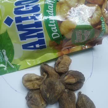 Gold Harvest Kuruyemiş Amigo Dalından Kurtlu Kozalı Kuzu İncir