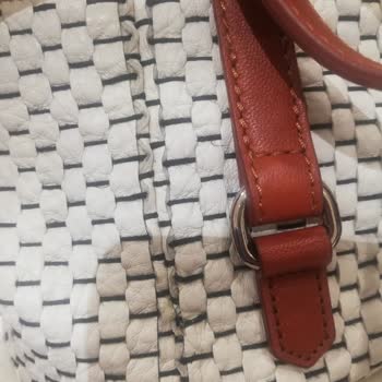 Desa Deri San. Ve Tic. A. Ş Den Alınan Çanta