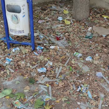 Manisa Barbaros Mahallesi Kemal Pınar İlkokulu Temizlik Sorunu !