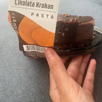 Özsüt Marka Krokanlı Pasta Tadı Korkunçtu
