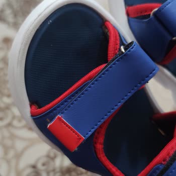 FLO Ayakkabı Kullanılmış Sandalet Gönderimi!