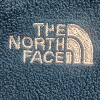 The North Face Marka Yazısı Düştü