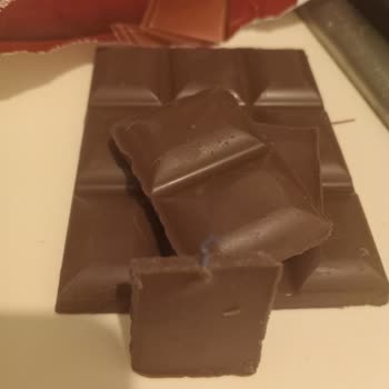 Ülker Karmen Çikolatadan Çıkan Poşet