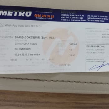 Metro Turizm Metro Yolcusunu Dinlenme Tesisinde Bırakıp Gidiyor