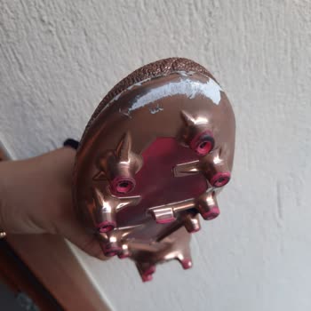 Nike Kramponun Tabanındaki Metalik Bakır Rengi Soyuldu!