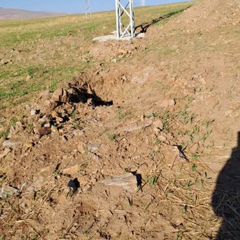 Başkent Elektrik Dağıtım Bedaş Tapulu Arazimize İzinsiz 4 Adet Elektrik Direği Dikmiş.