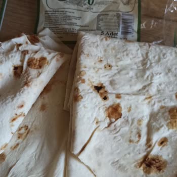Şok Market Tamköy Yufka Sıvı Kahverengi Lekeler