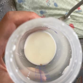 Aptamil 2 İçinden Çıkan Garip Şey!