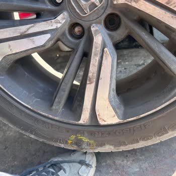 Petlas Marka Lastik Yumurta Yaptı