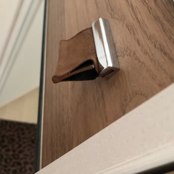 Doğtaş Mobilya Dolap Kulp Malzemesi Dağıldı