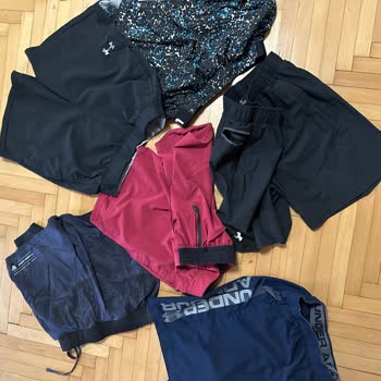 Under Armour Şortumun Fermuarı Yeri Yırtıldı Ve Çözüm Bulunmadı.