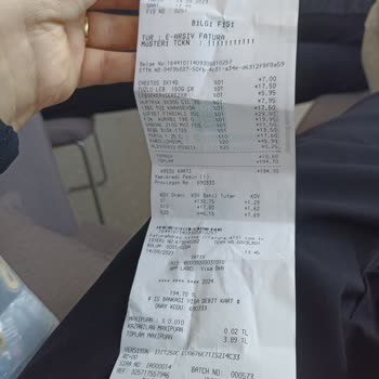 Çerezya Leblebinin İçinden Taş Çıkması