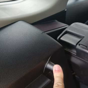 Suzuki S-Cross Pandizot Kapağının Tutunma Yerinin Kırılması!