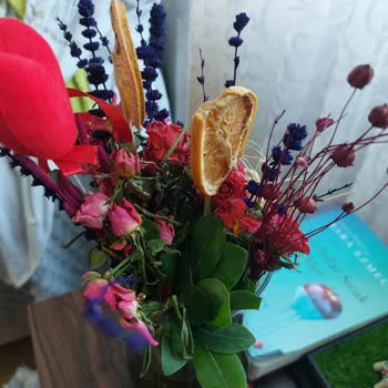 ÇiçekSepeti Yanlış Renk Gül Geldi