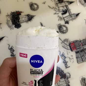 Nivea Black And White
