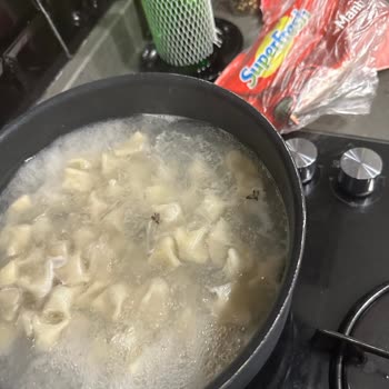 Superfresh Dondurulmuş Mantı Böceklenmiş!