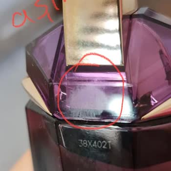 Sephora Filling and Shipping Expired Tester Perfume Bottles