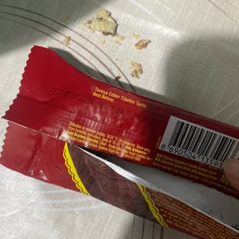 Ülker Yarım Ve Bayat Ürün