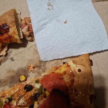 Pizza Hut Çınar Şubesi Kıl Çıktı