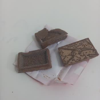 Ülker Küflü Çikolata Tadi Çok Kötü