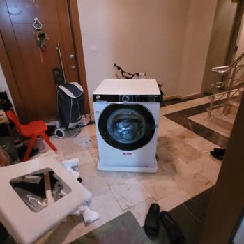 Hoover Yetkili Servisinin Çamaşır Makinesi Kurulumunu Yapmadan Gitmesi