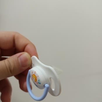 Wee Baby Hatalı Emzik Yüzünden Çocuğum Emziği Ters Emmeye Alıştı