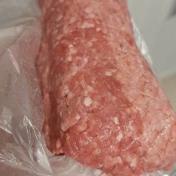 Migros Kokmuş Kıyma Ve Karışık Parçalardan Çekilmesi ( Rengarenk )