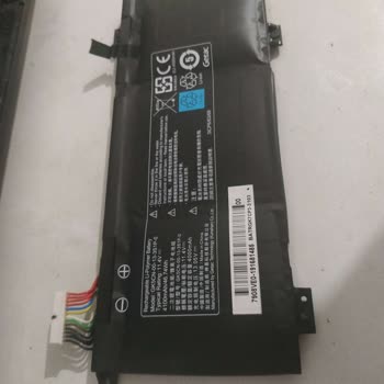 Monster Notebook Abra A5 15.2 Laptop Batarya Şişmesi