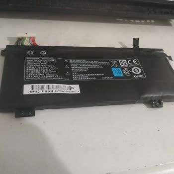 Monster Notebook Abra A5 15.2 Laptop Batarya Şişmesi