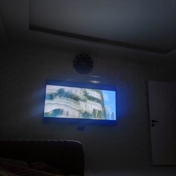Samsung 75 Cu 8000 Panel Arızalı TV