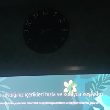 Samsung 75 Cu 8000 Panel Arızalı TV