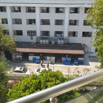Tatilbudur Deniz Tarafı Değil, Depo Tarafı Oda