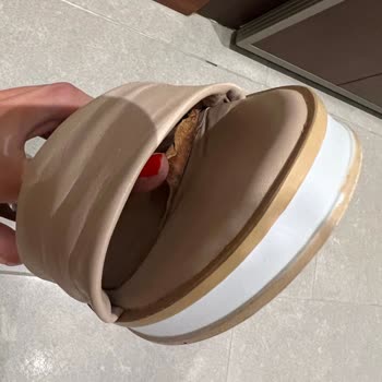 Hotiç'ten Aldığım Sandaletin İç Tabanı Ayrıldı