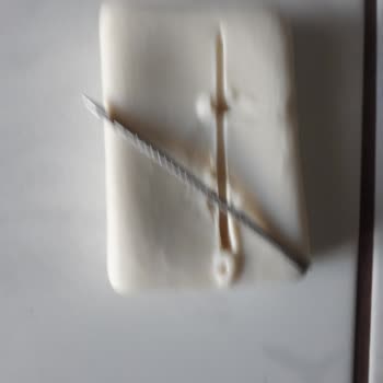 Hacı Şakir Sabundan Demir Çıktı