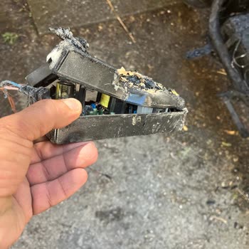 Motolux Gogo Elektrikli Bisiklet Yandı