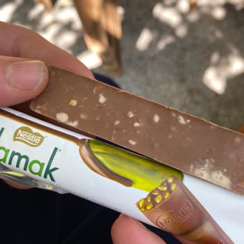 Nestle Damak Bozuk Çikolata