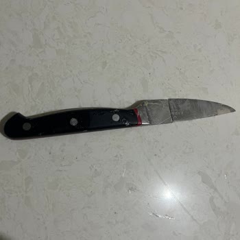 Karaca Bıçak Ortadan İkiye Yarıldı