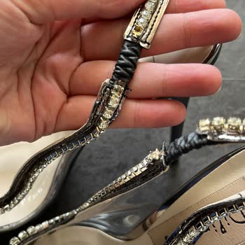 Modanisa Schuhe in desolatem Zustand, totale Enttäuschung